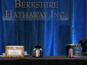 2021巴菲特股东大会精华版来了,只有500字!(附全文)