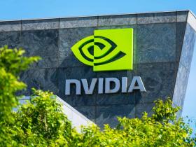 从数据中心到量子计算,Nvidia的多重增长引擎如何支撑4.3万亿美元市值?
